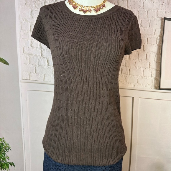 GAP Tops - GAP Chocolate Cable Knit Sweater med